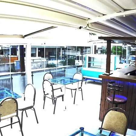 Arslanturk Ada Buti̇k Kusadasi