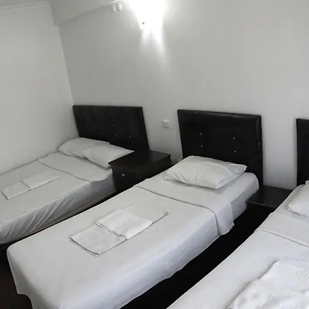 Arslanturk Ada Buti̇k Motel Kusadasi