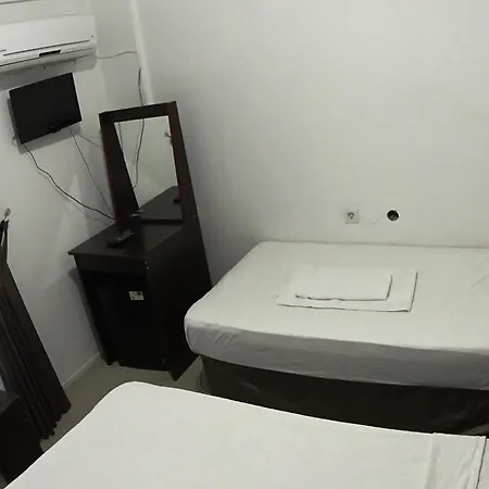 Arslanturk Ada Buti̇k Motel Kusadasi