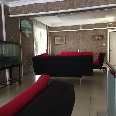 Arslanturk Ada Buti̇k Kusadasi