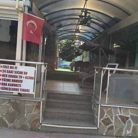 موتيل Arslanturk Ada Buti̇k